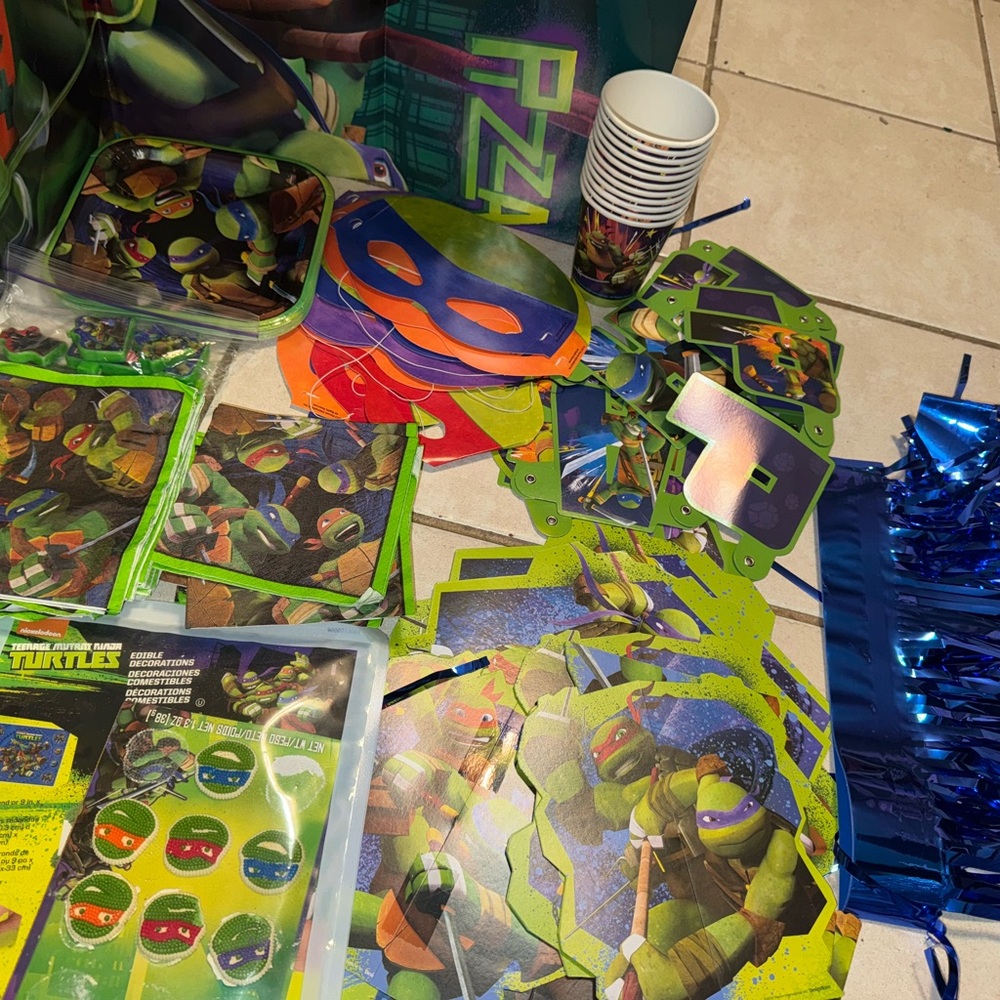 Nickelodeon ninja turtles Green and Blue Party Decorations Set